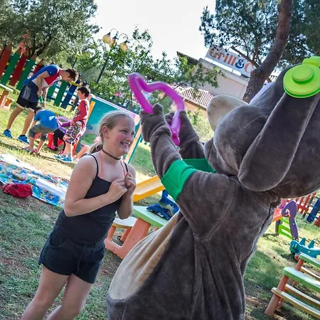 Park za odmor Mobile Homes Bi Village - Adriatic Kampovi 4*