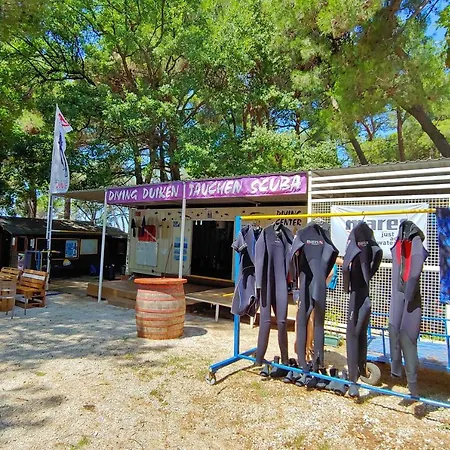 Holiday park Mobile Homes Bi Village - Adriatic Kampovi 4*